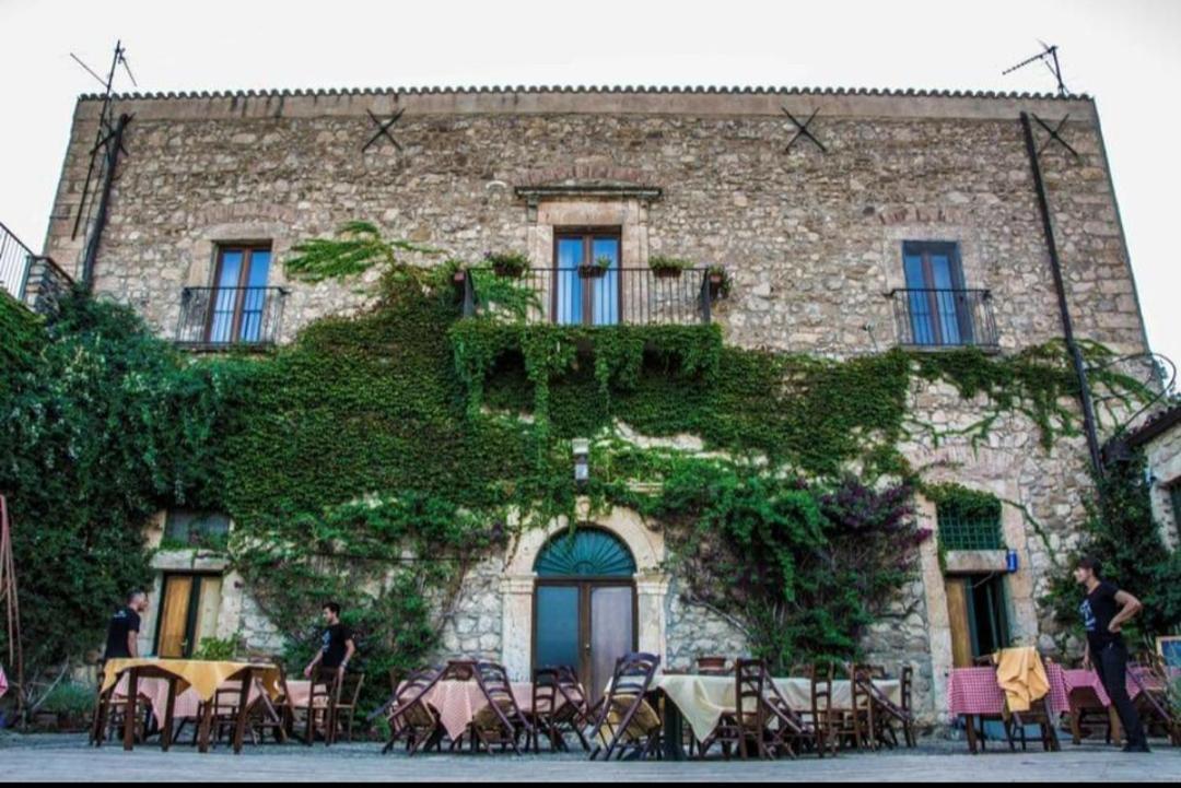 Agriturismo Feudo Tudia Landro Eksteriør bilde